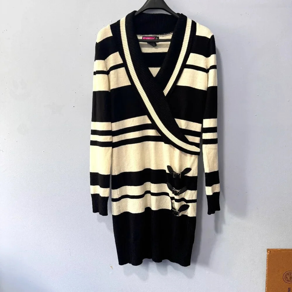 Say What? sie large black white dress